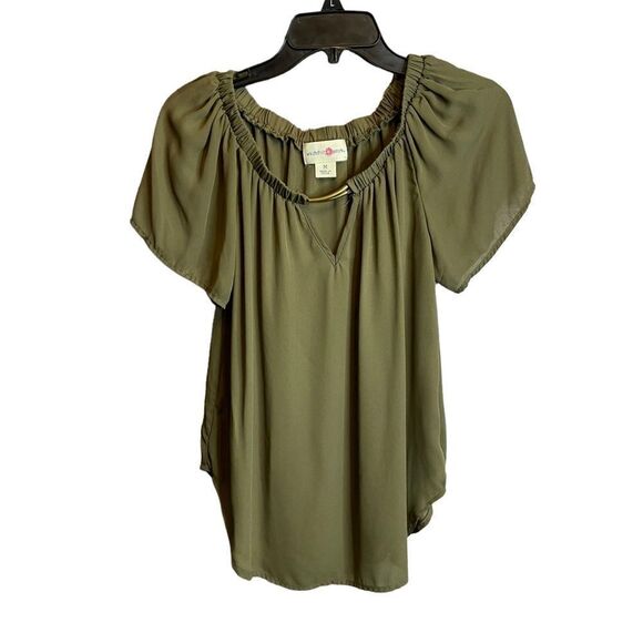 5 for $25🔥Medium Juniors Off Shoulder Wishful Park Olive Green Blouse - Picture 1 of 6